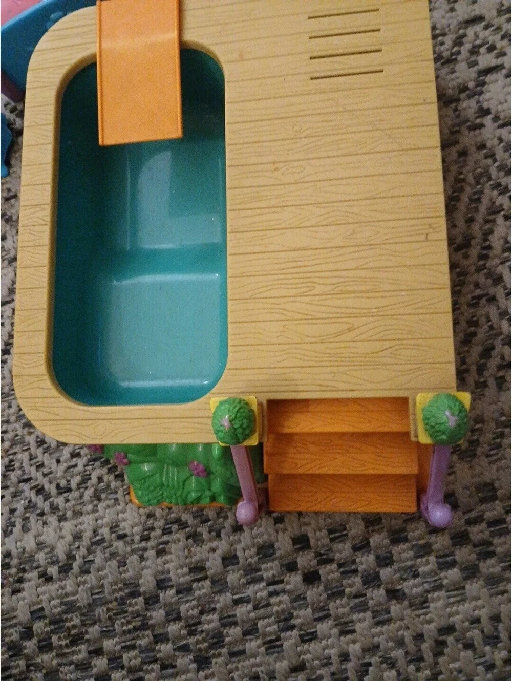 Vintage Mattel Dora the Explorer Doll House Figures & Dollhouse Furniture Lot